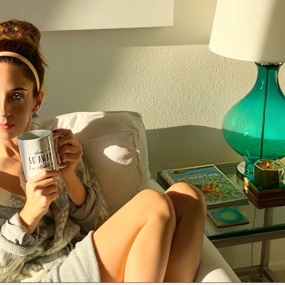 💥CLEARANCE💥 Make An Offer!!! 🎉 - Picture 5 of 9